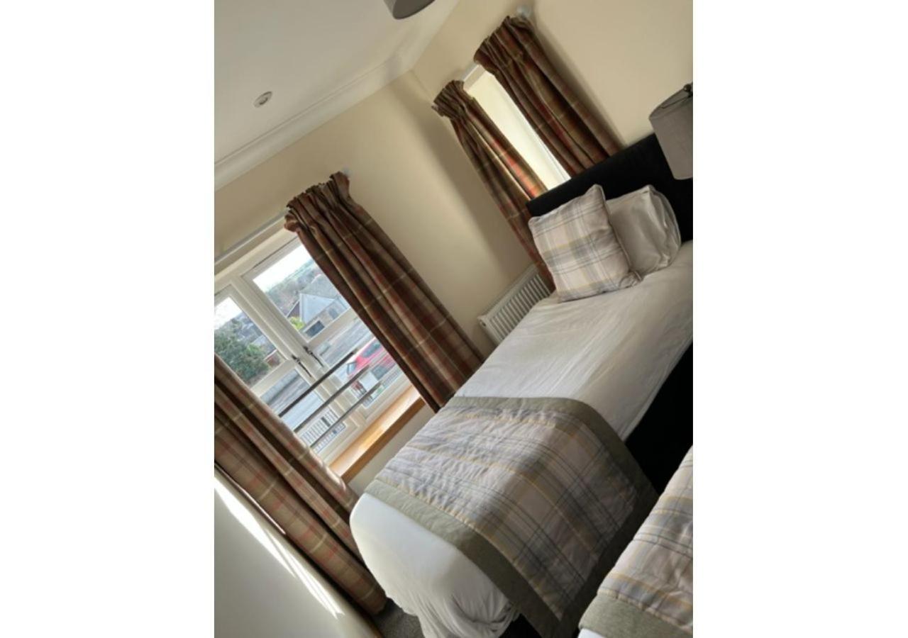 The Waverley Inn Holiday Homes Inverness Bagian luar foto