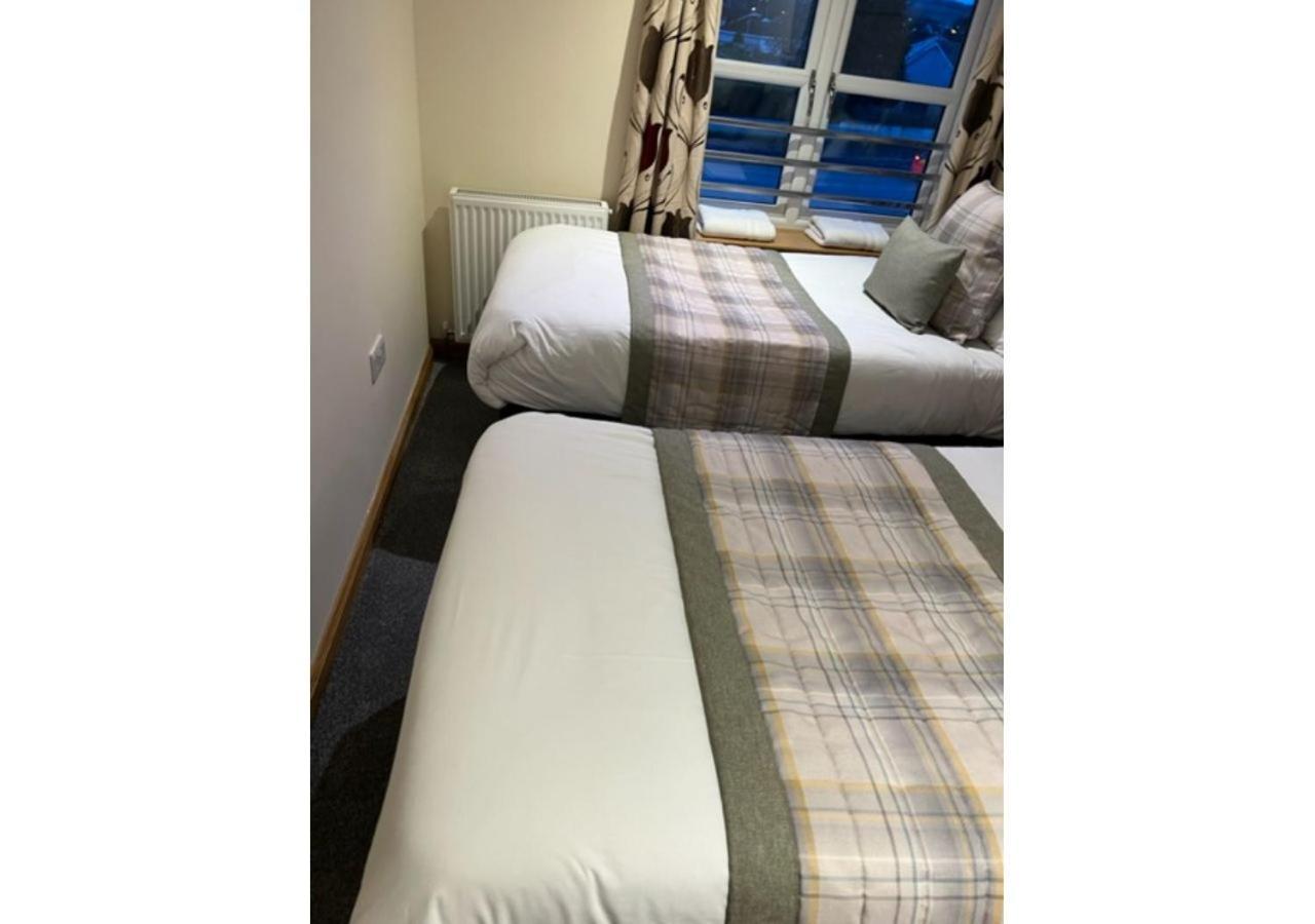 The Waverley Inn Holiday Homes Inverness Bagian luar foto