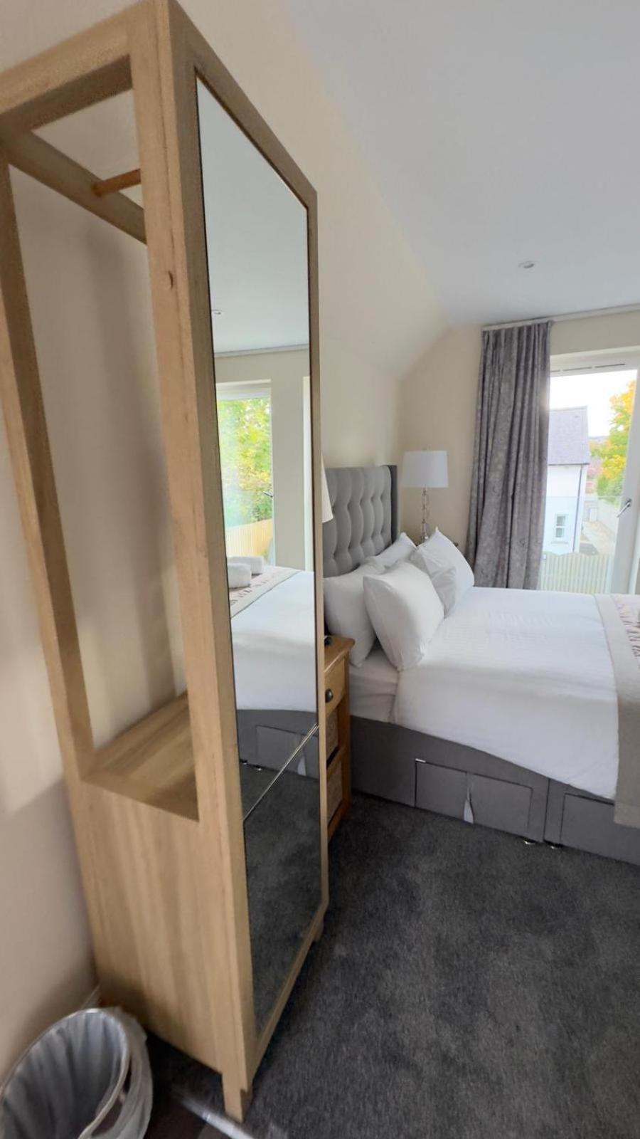 The Waverley Inn Holiday Homes Inverness Bagian luar foto